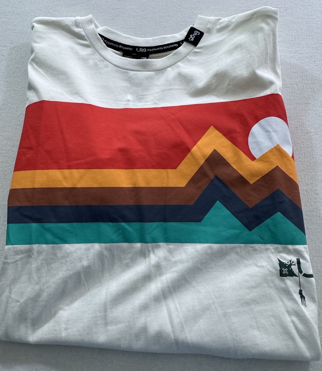 LRG T-Shirt Mens Medium Short Sleeve Graphic Front White Cotton New