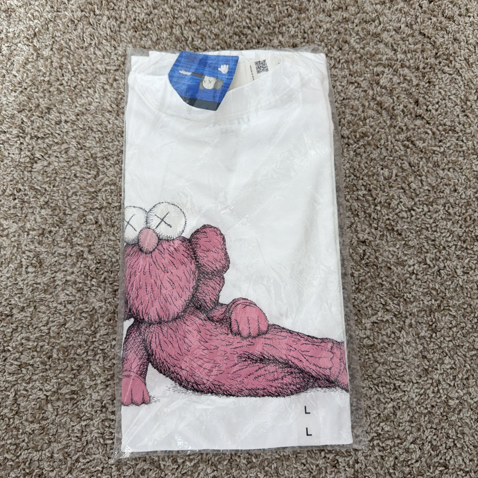 Uniqlo UT x Kaws Short Sleeve Graphic T-Shirt 2023 White Pink Large Sealed