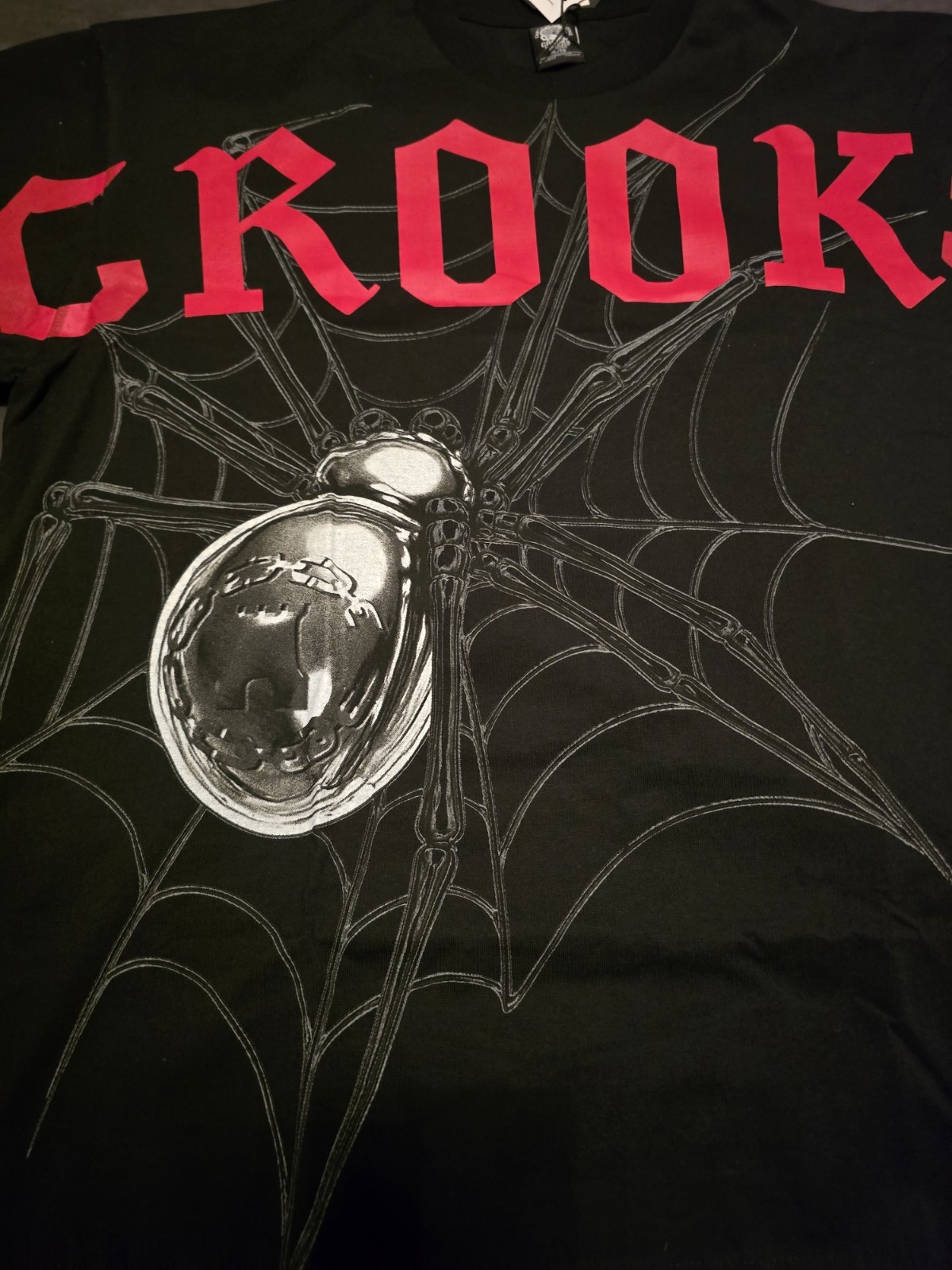 Crooks & Castles “Venom” size XL Heavyweight Drop Shoulder T-shirt Black.
