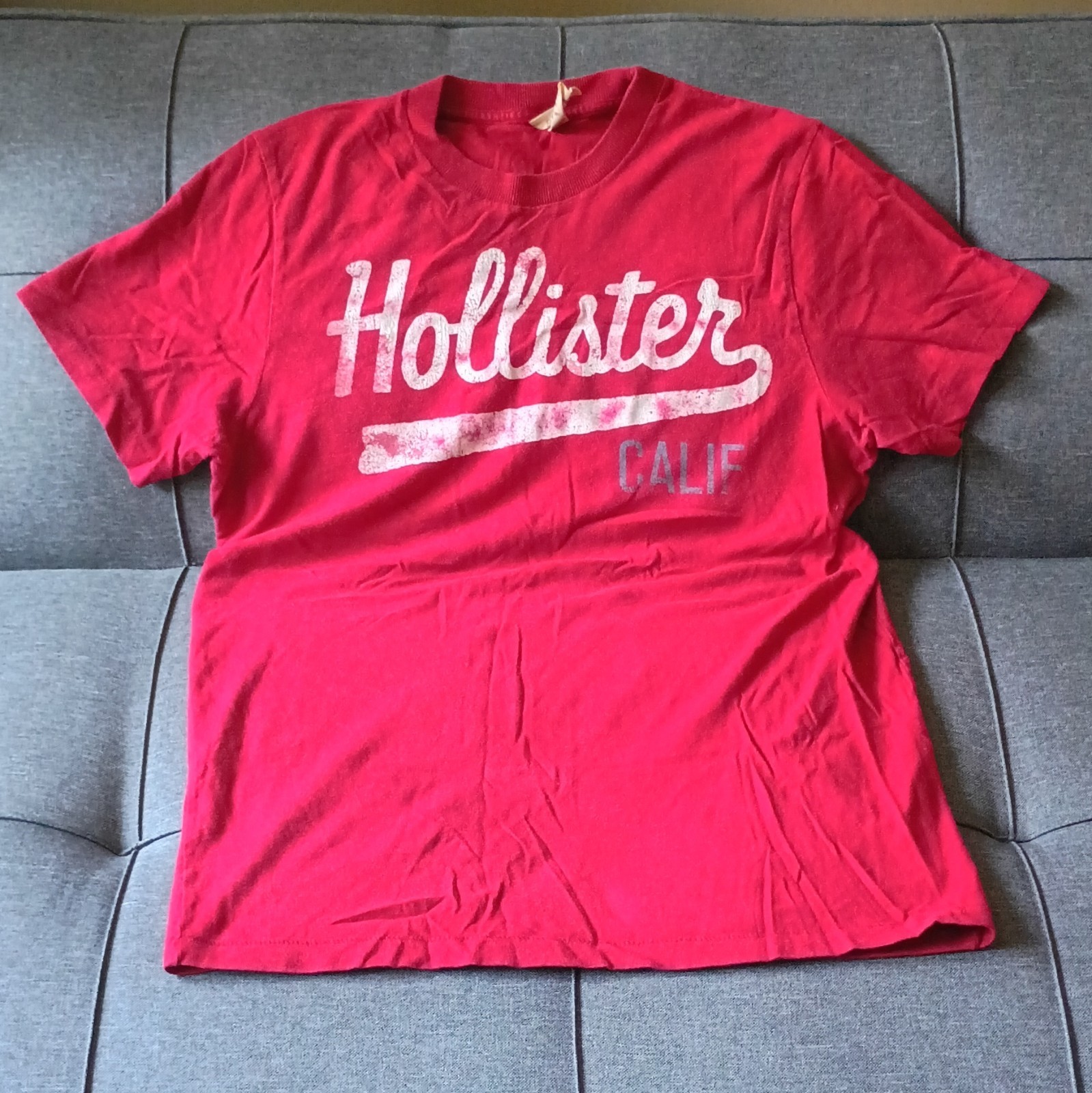 Hollister Red GraphicLogo CrewNeck T-Shirt Men’s L 100%Cotton Easy Care Y2K VTG