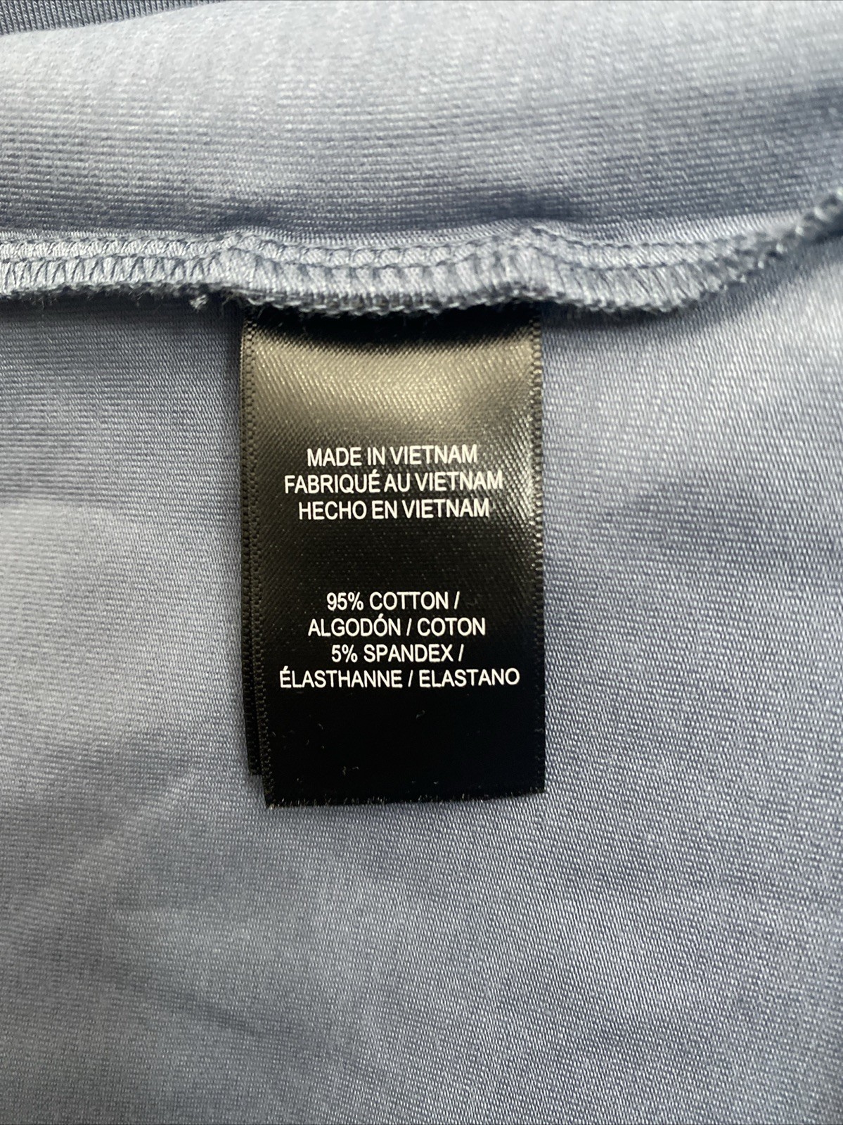 Kenneth Cole Men’s Clear Sky Blue Medium T-Shirt Short Sleeve Small Logo