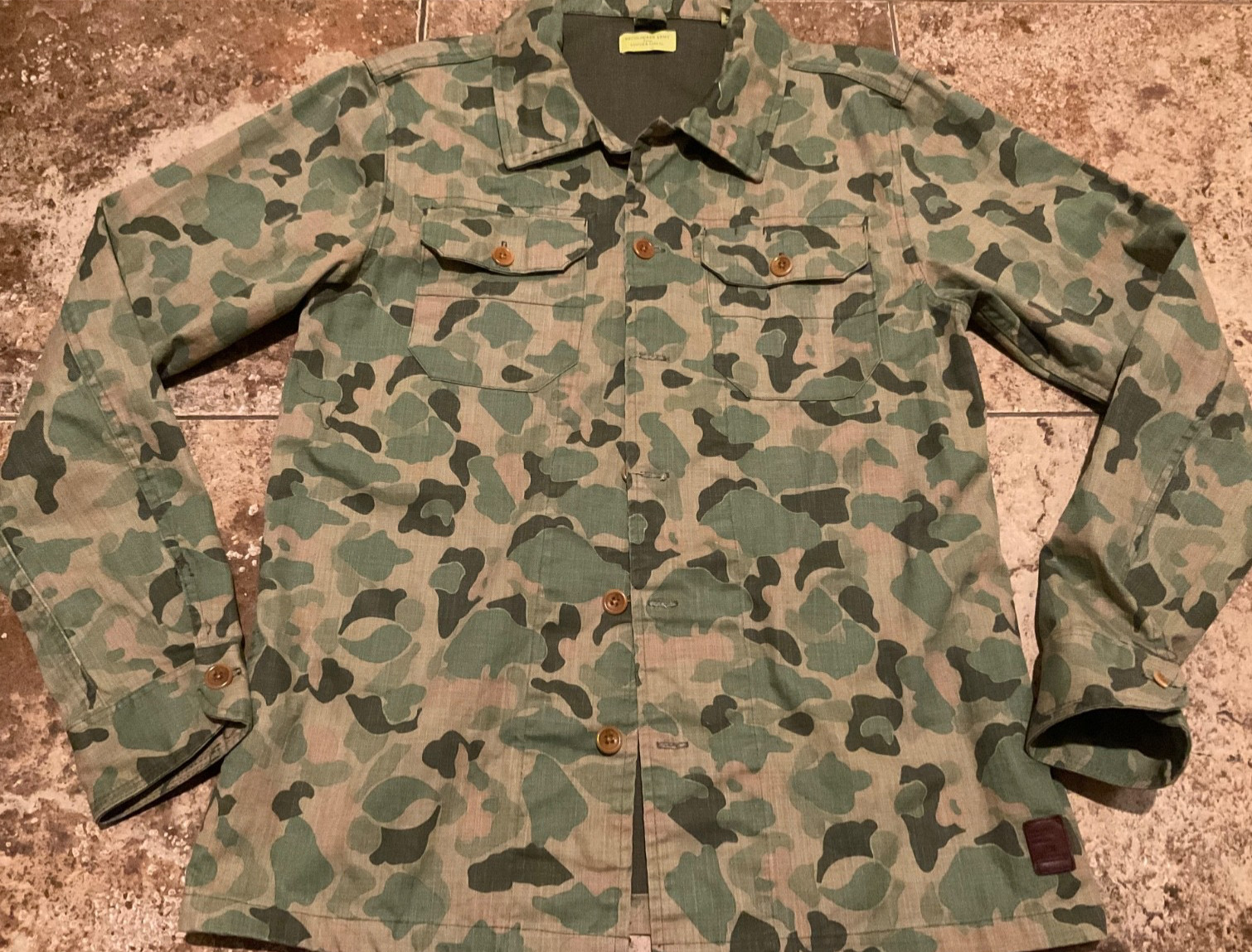RECOLOURED ARMY SCOTCH & SODA TWILL CAMO BUTTON UP LONG SLEEVE ( MENS L ) AS IS