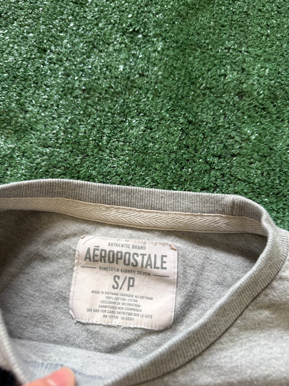 Y2K Aeropostale Laguna Beach Short Sleeve T Shirt Size S gray Embroidered Logo