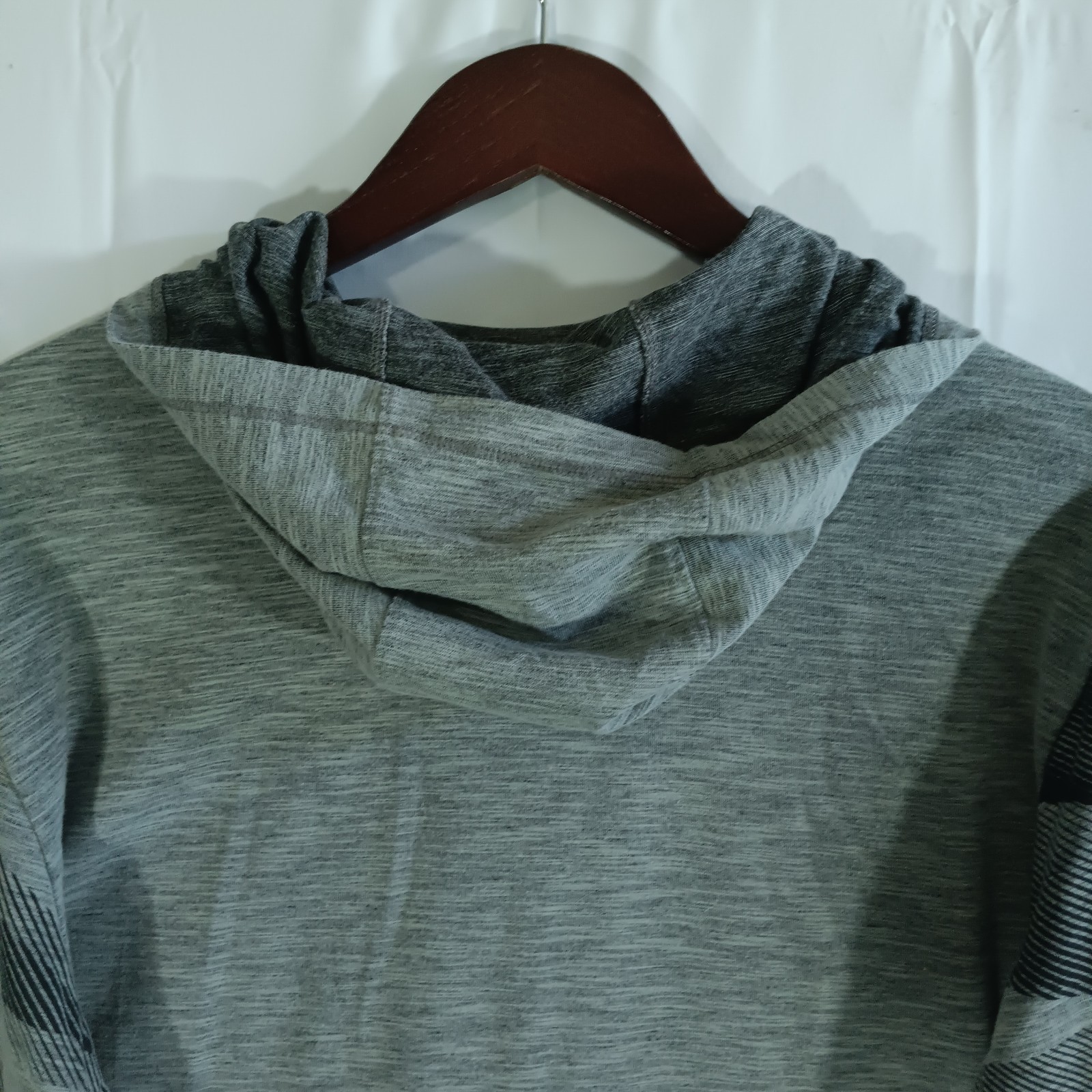 Nike Tee University of Florida Jumpman Air Jordan Mens XL Gray LongSleeve Hooded