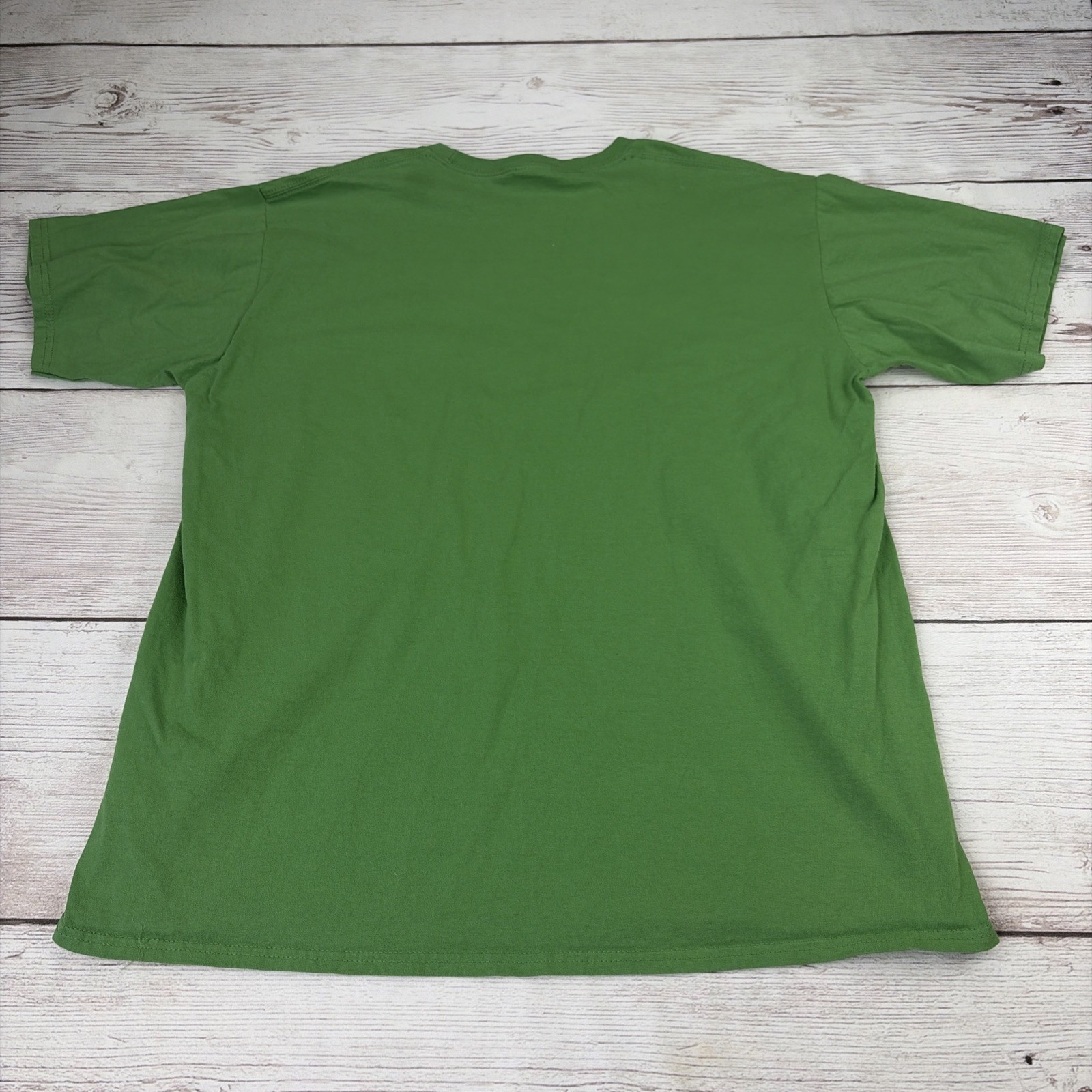 Earth Day Everyday Rainbow Pine Tree Design Novelty Men’s XL Green T-Shirt FreSh