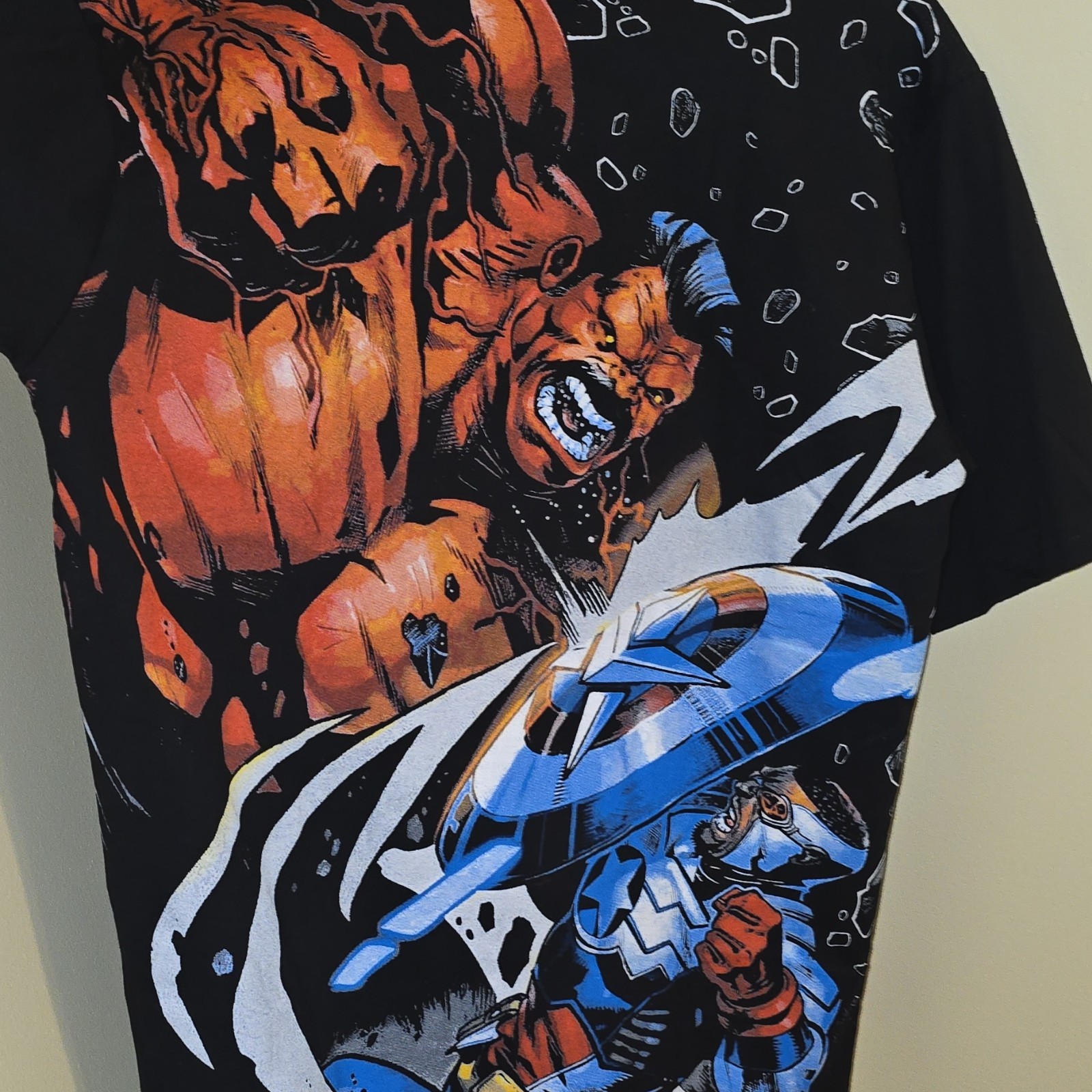 The Premium Limited Edition Captain America Graphic Print Black Men’s L