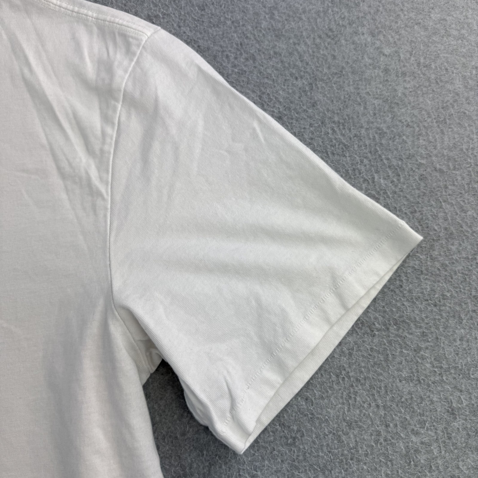Chubbies Shirt Mens Medium White Blue The Weekend Has Arrived Graphic Tee Adult