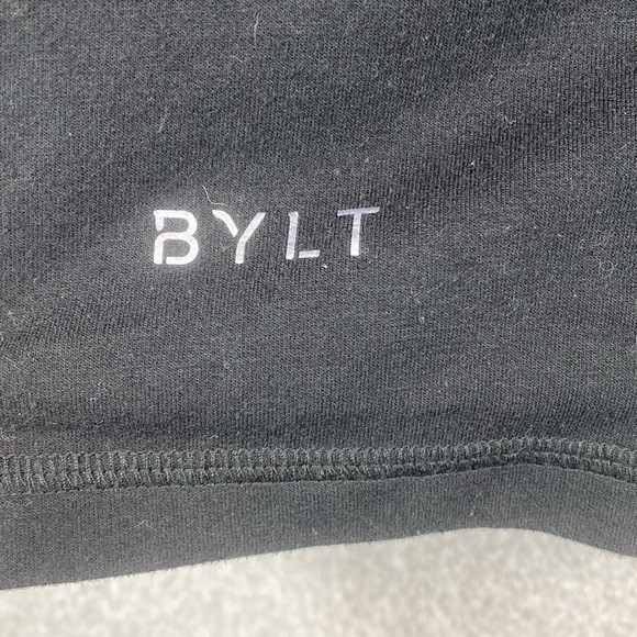 BYLT premium v-neck M black basics casual workout gym athleisure