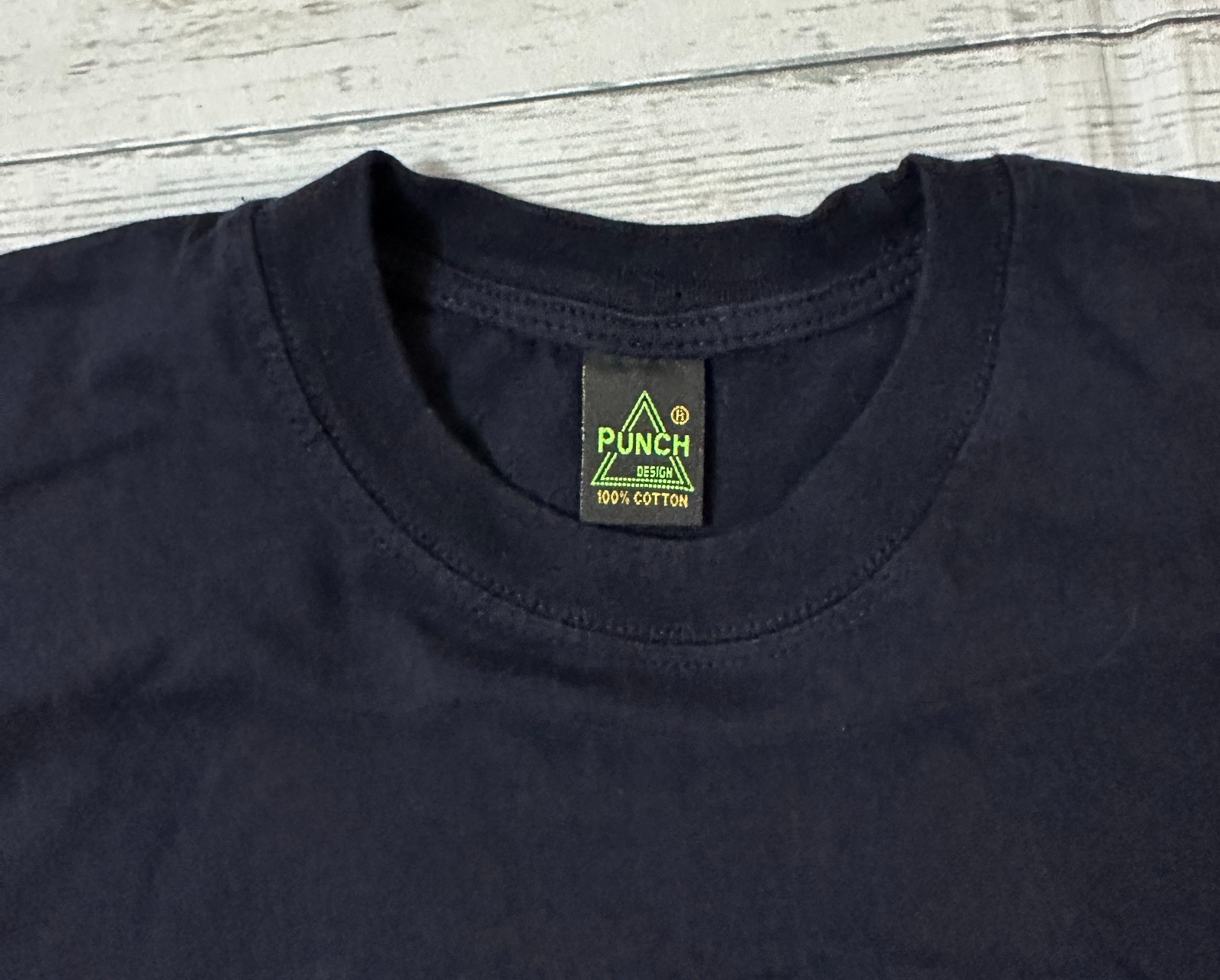 Out Of Africa Punch Mens T-Shirt 100% Cotton Made in Kenya Size M Black