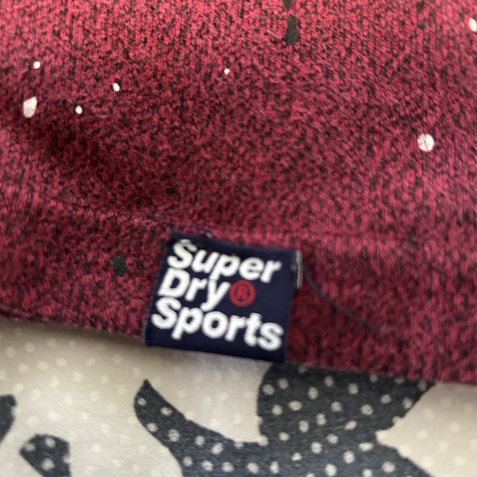 Superdry Sport NYC 1984 Men M Tee Burgundy Red Paint Splatter Top M10004SR