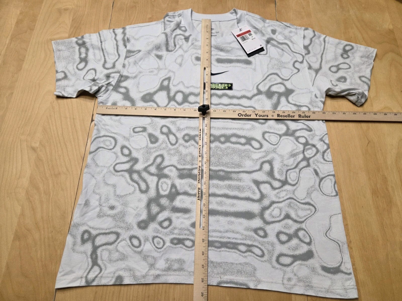 Nike All Over Print Abstract Graphic Shirt Mens Large Gray Loose Fit Swoosh NWT