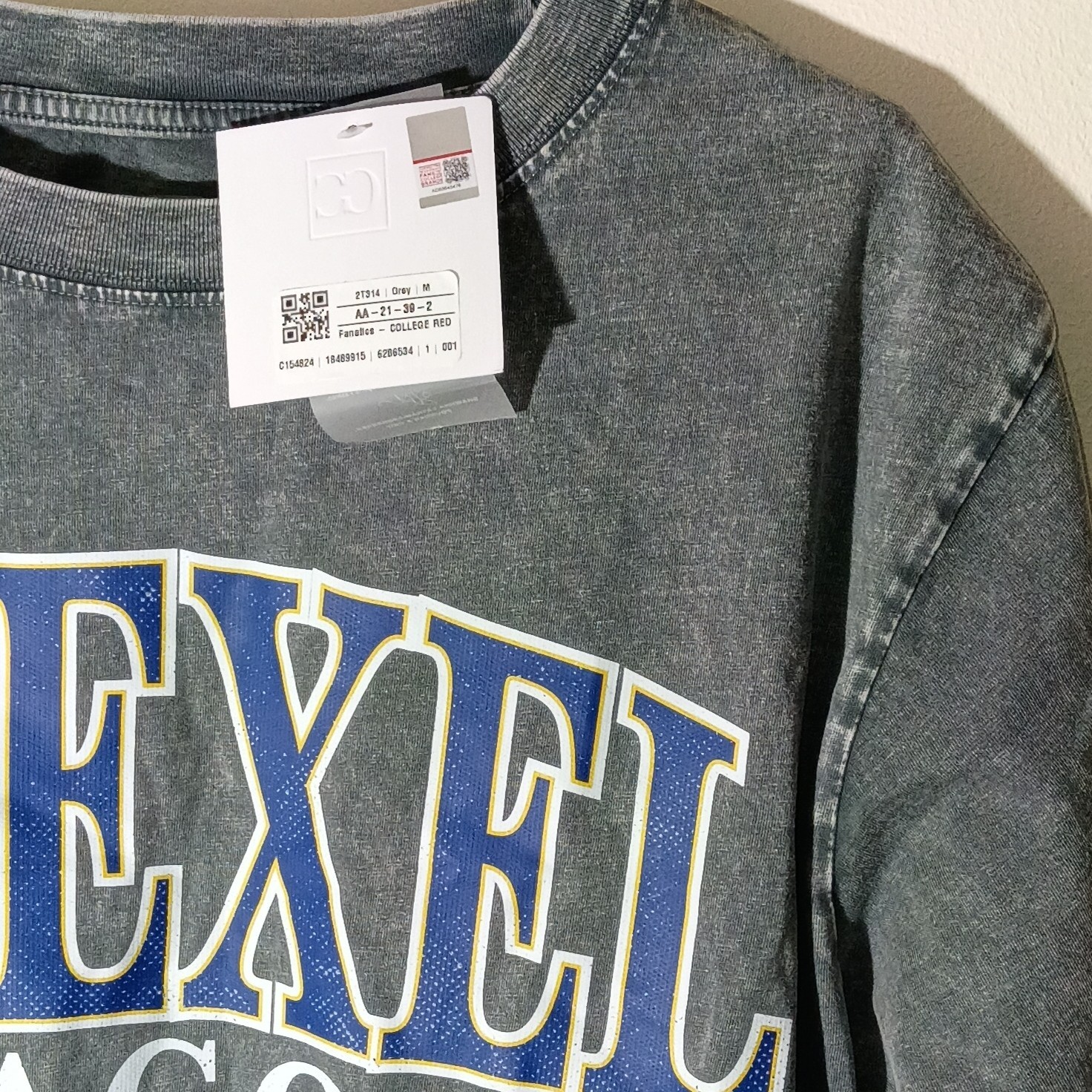 Gameday Couture Drexel Dragons Gray Graphic Logo Crew Neck T-Shirt Mens Size M