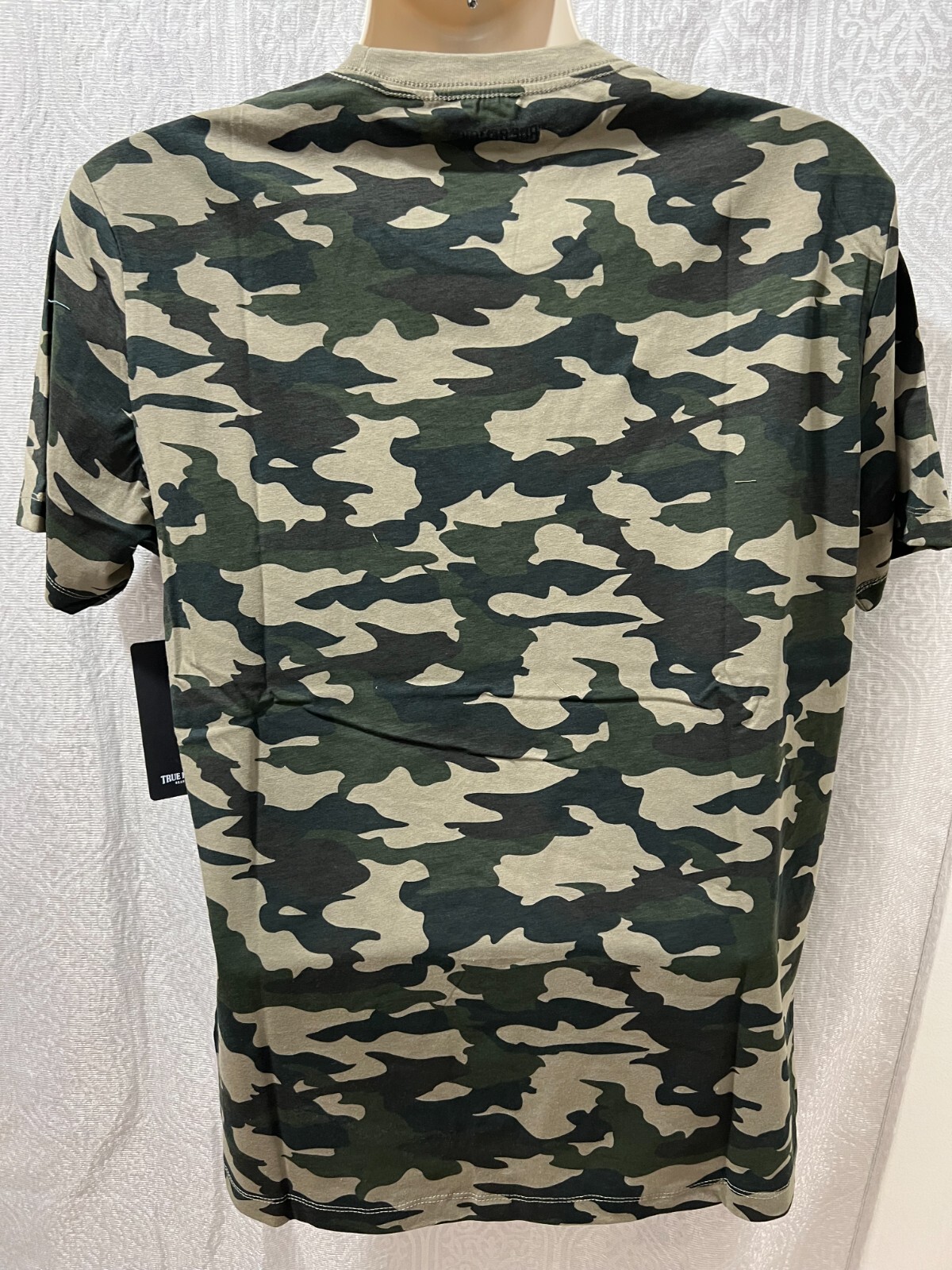 True Religion Men’s Size L Green Camo Arch Logo Crew Neck Tee $69 NWT #106190