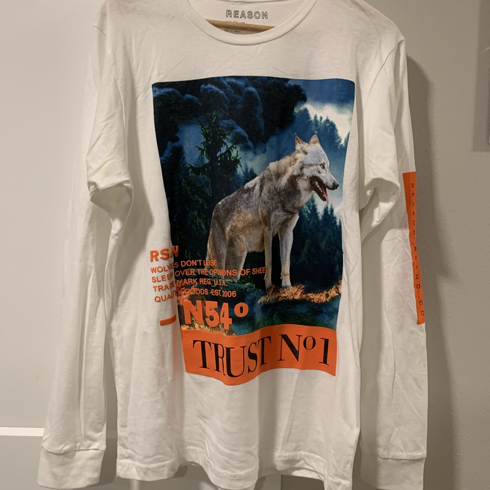 Reason Clothing Brand Trust No 1 Wolves Sheep White Long Sleeve Shirt Men’s M