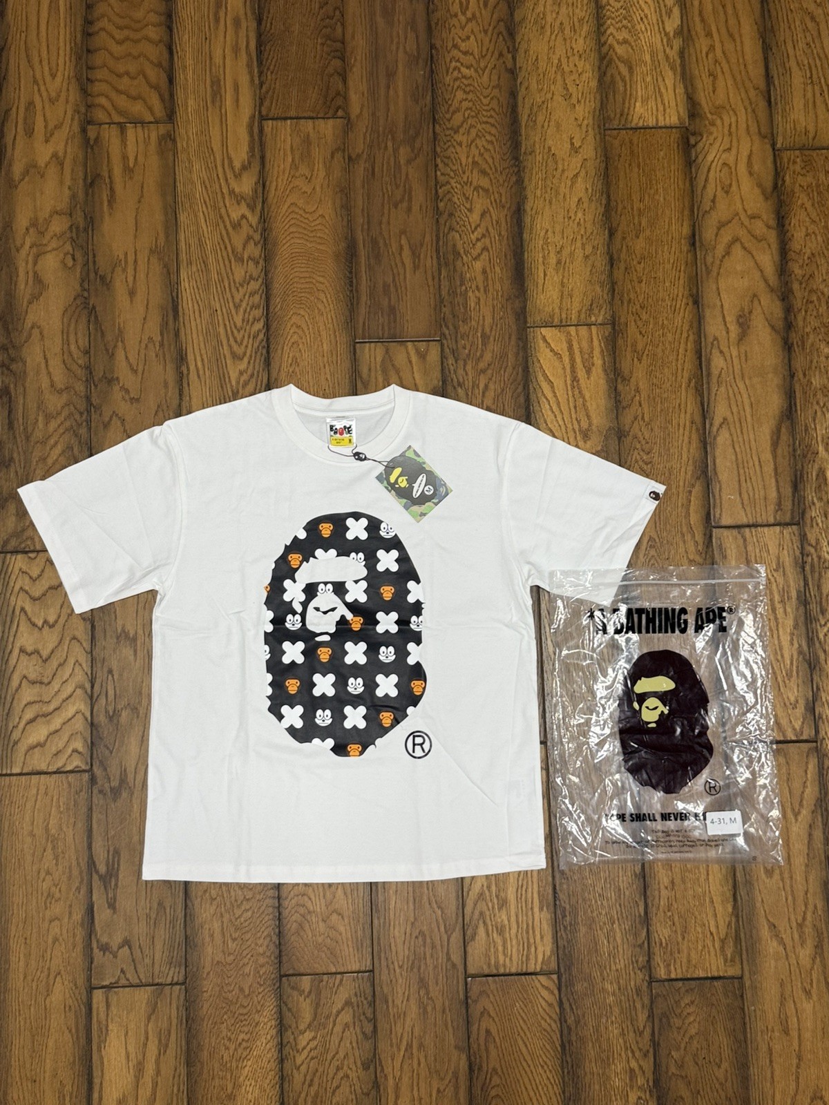 A Bathing Ape BAPE Men’s White Crew Neck Short Sleeve Graphic Logo T-Shirt