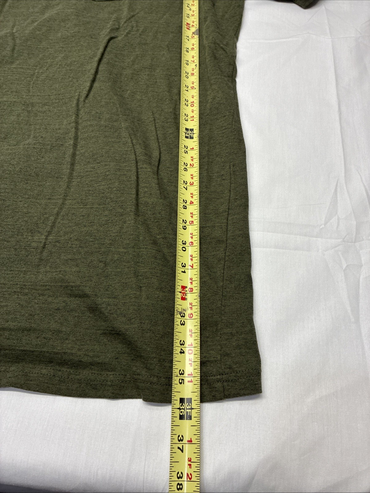 KingSize Shrink-Less Lightweight Longer-Length Crewneck Pocket T-Shirt