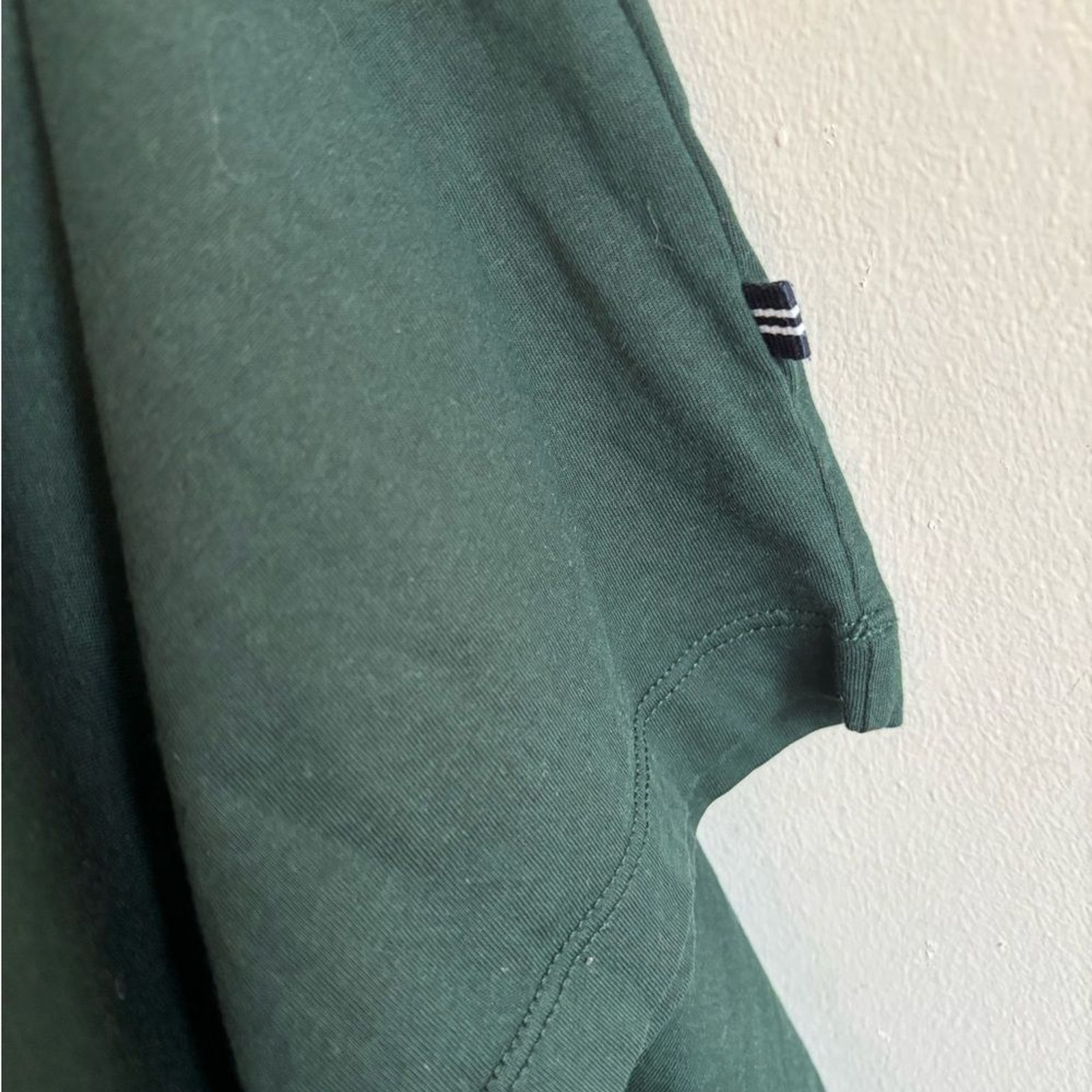 Nautica Men’s Round Neck Dark Green Long Sleeve Tee with Stripe Detail Size M
