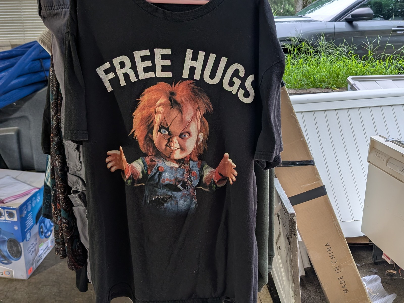 Child’s Play Chucky FREE HUGS Graphic T Shirt –