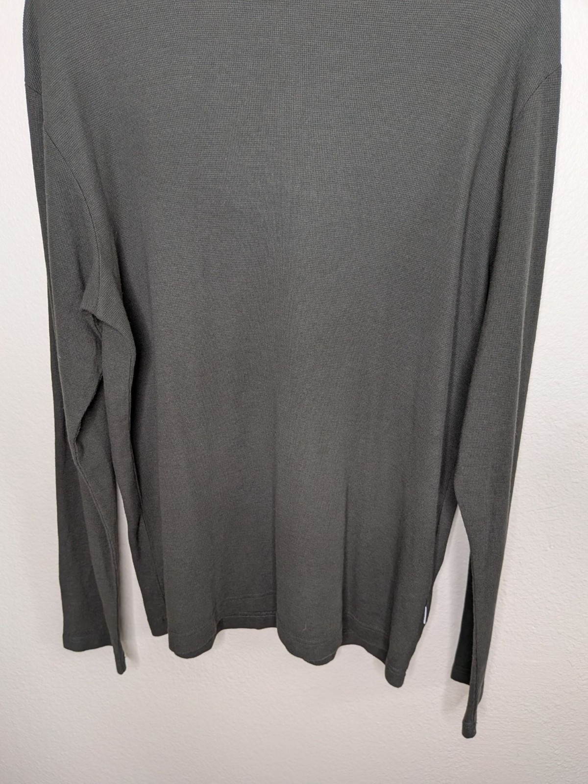 No Nationality NN07 Clive Long Sleeve Dark Gray Waffle Knit Shirt Size Large