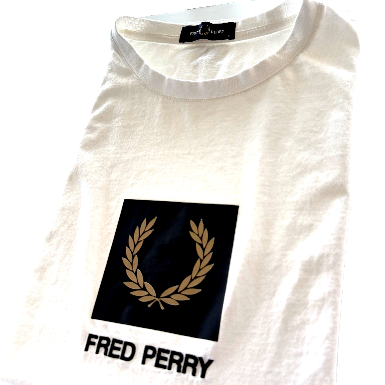 Fred Perry New T Shirt Mens Large White Raised Logo Short Sleeve