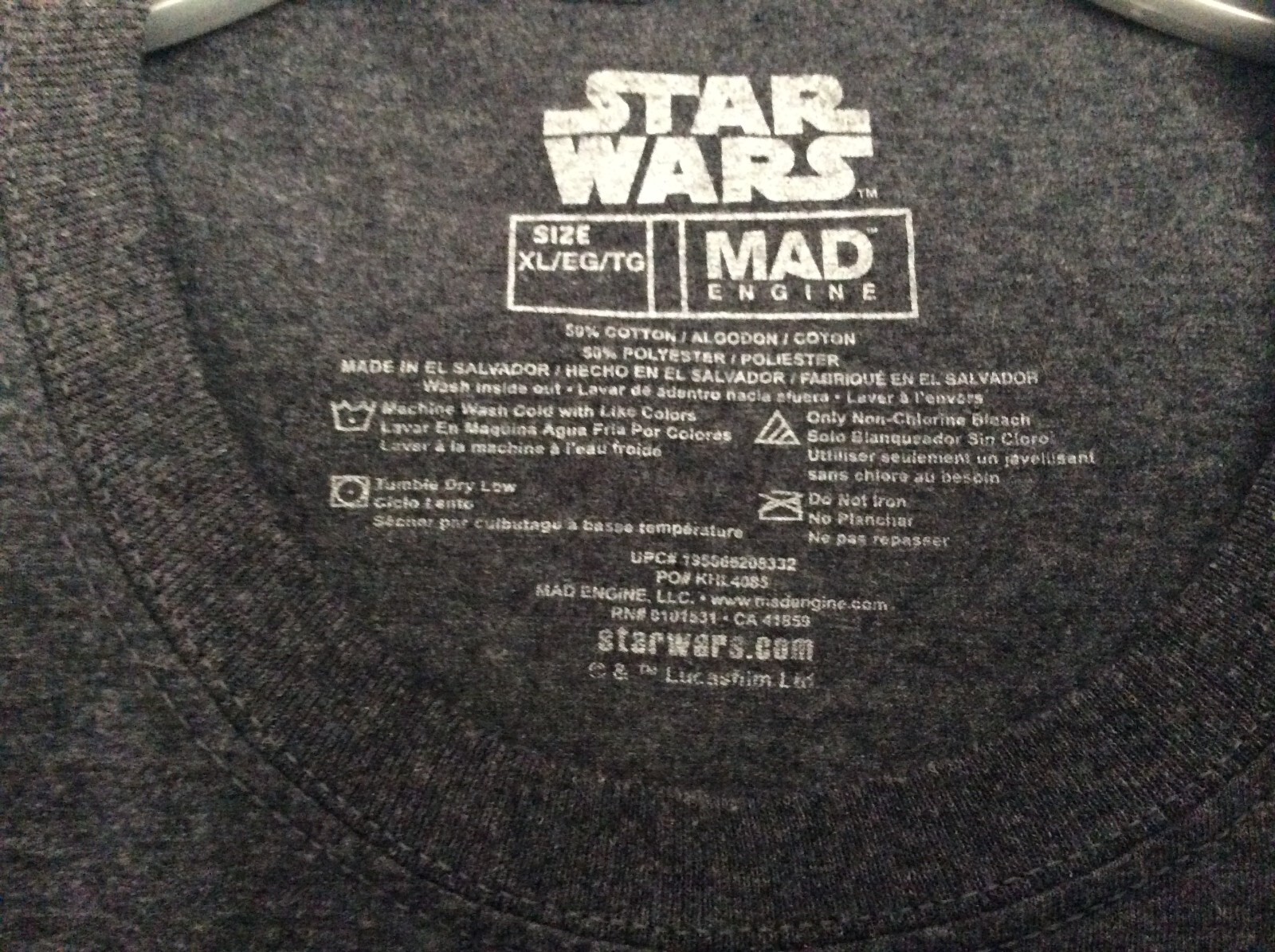 Men’s Sz XL Star Wars T-Shirts Yoda Chewbacca Graphic Black Grey t- shirts 2pcs