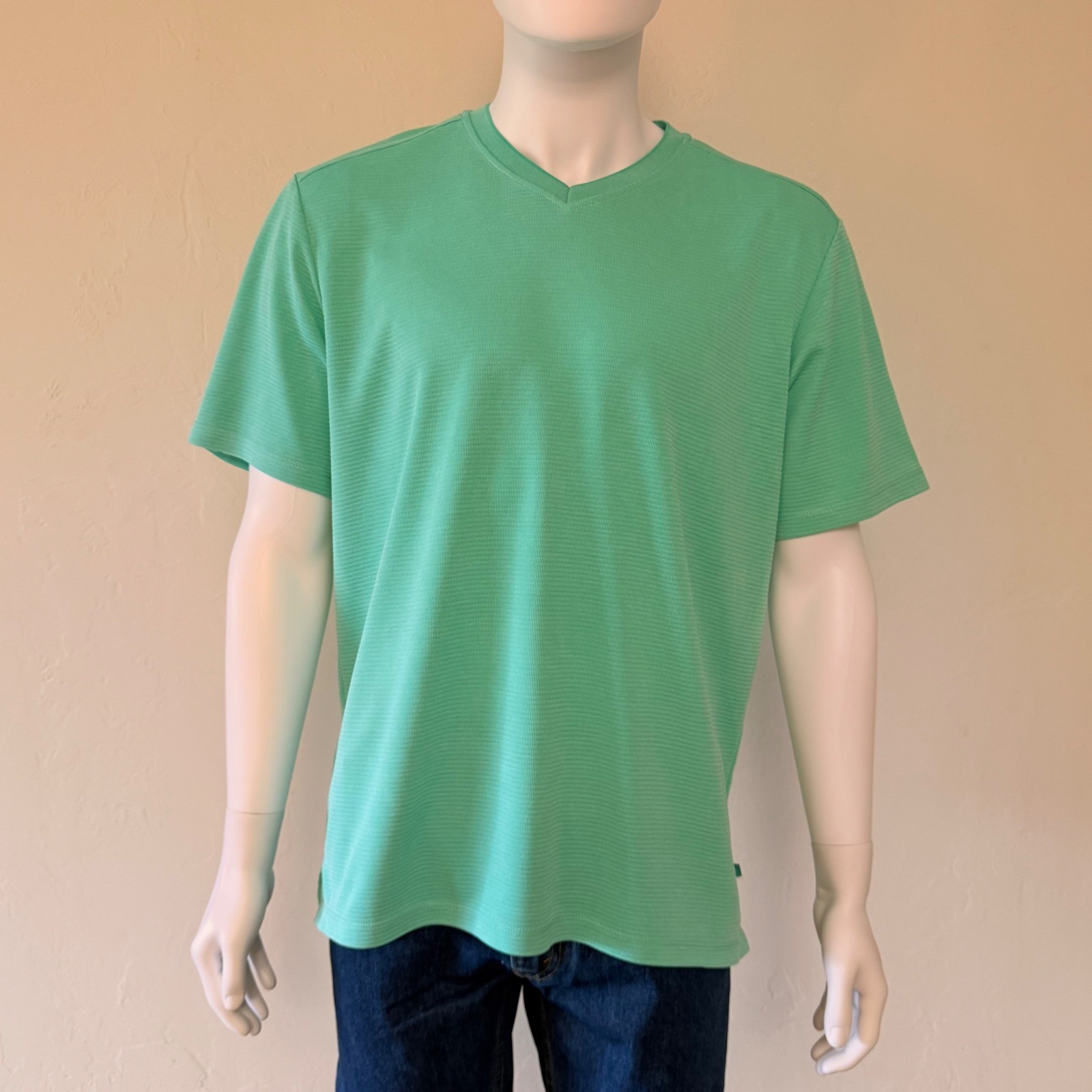 Tommy Bahama IslandZone Mens Large Green V-Neck T-Shirt Tencel Coolmax Ribbed L