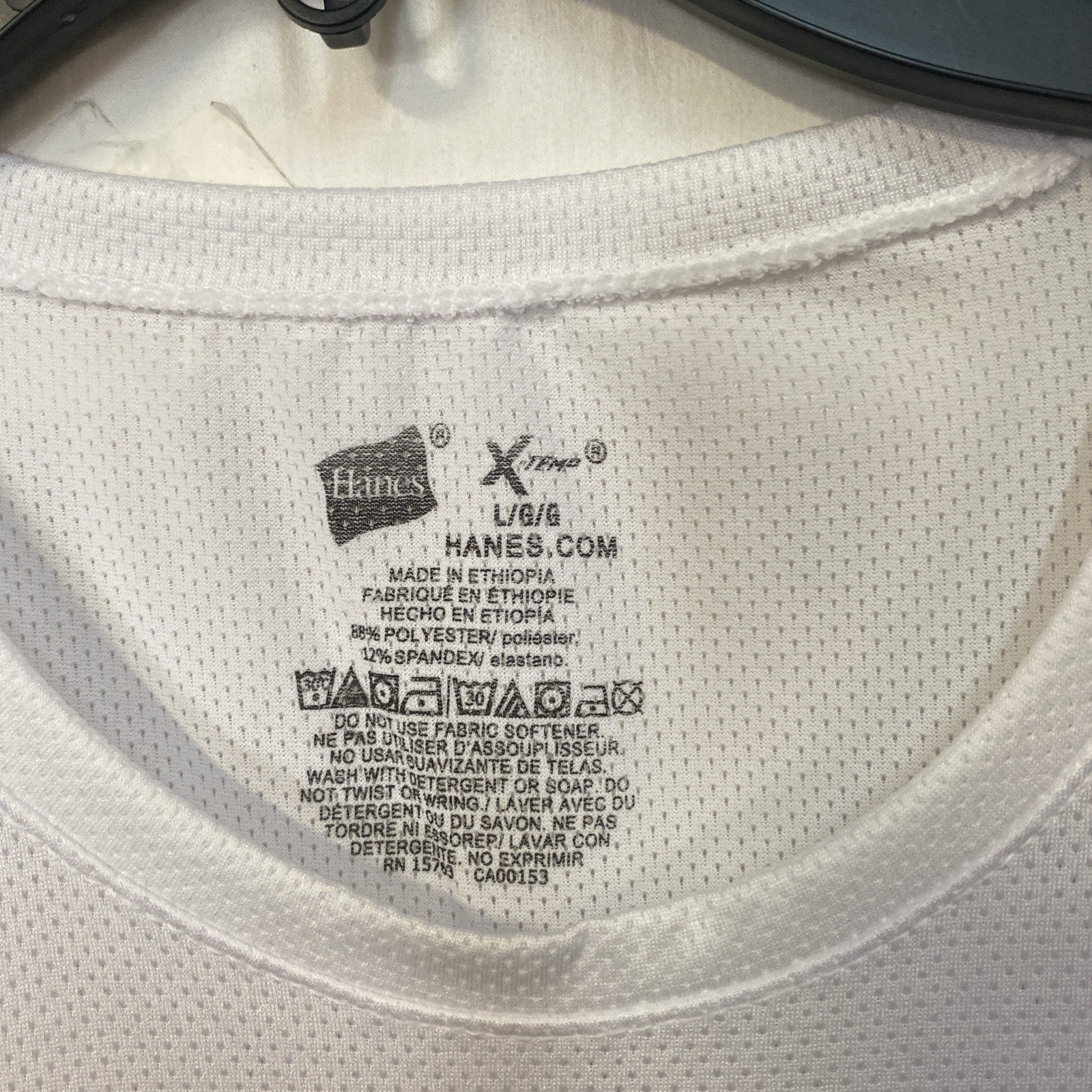 Two Hanes Men’s X-Temp Breathable Mesh Tagless White T-Shirt Large 42-44 NWOT