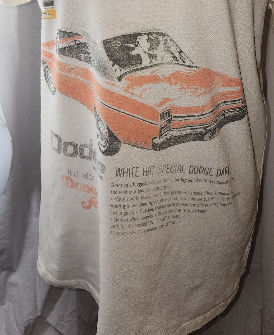 Goodfellow White & Orange Dodge Dart Graphic T-Shirt Medium