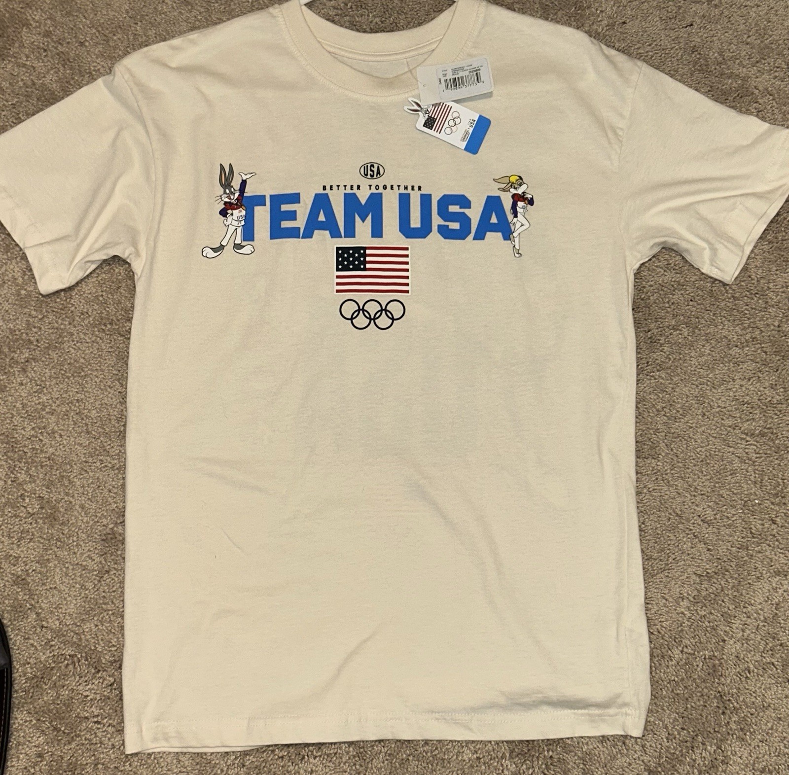 Team USA x Looney Tunes Outerstuff Chased T-Shirt – Cream Sz Medium NWT