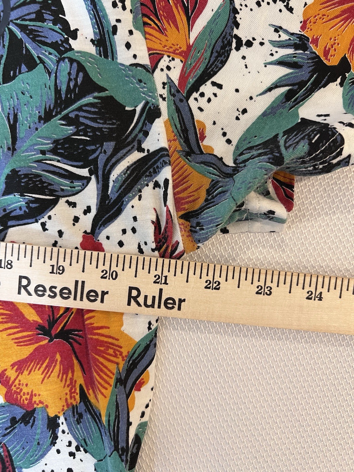 SuperDry Tropical Floral Graphic T Shirt- MED.-Hawaiian Summer Beach Casual Tee