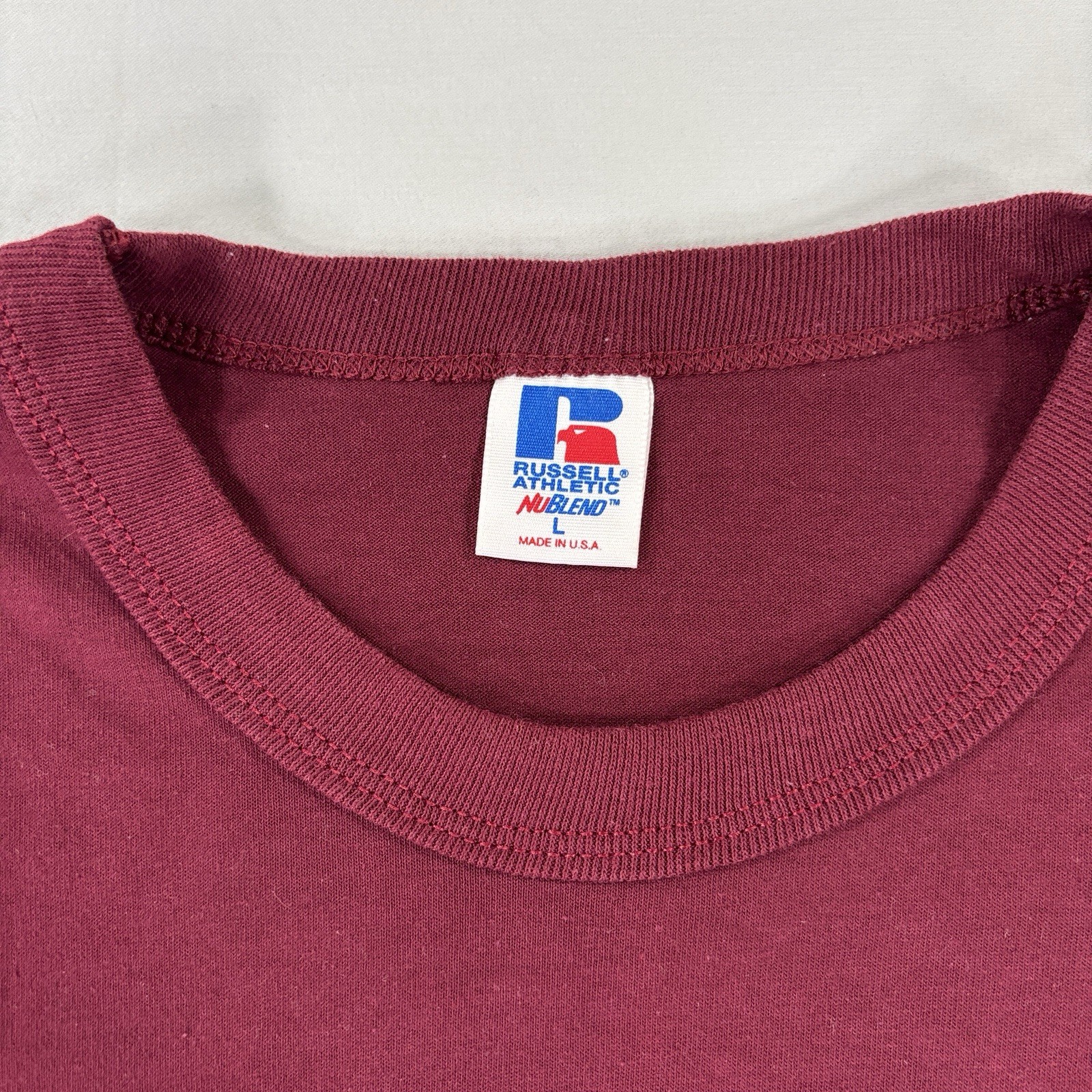 Vintage Russell Athletic Blank Plain T-Shirt Maroon Mens Large 90’s Made In USA