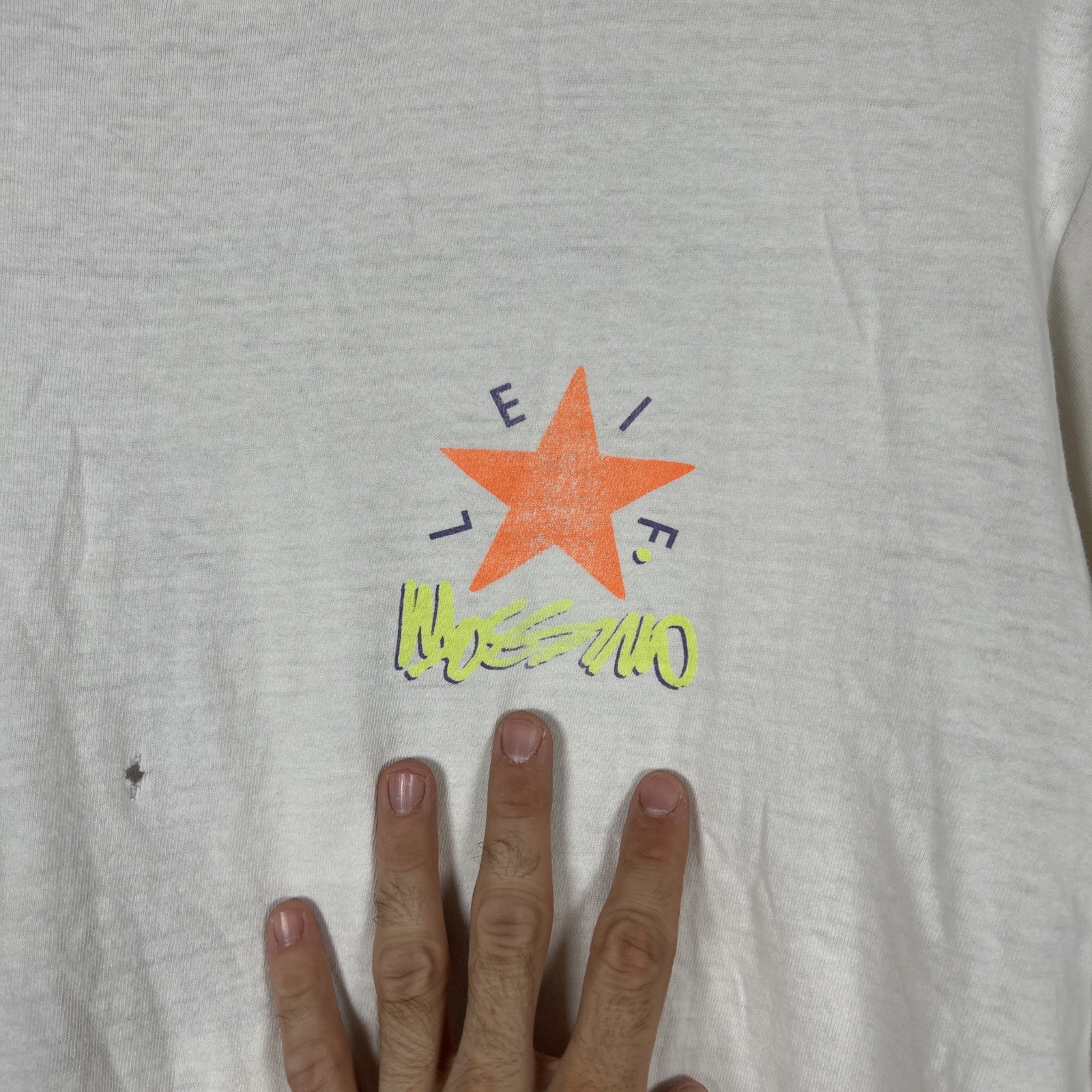 Vintage Mossimo “Leif Hanson” Volleyball T Shirt White Size Large Distressed