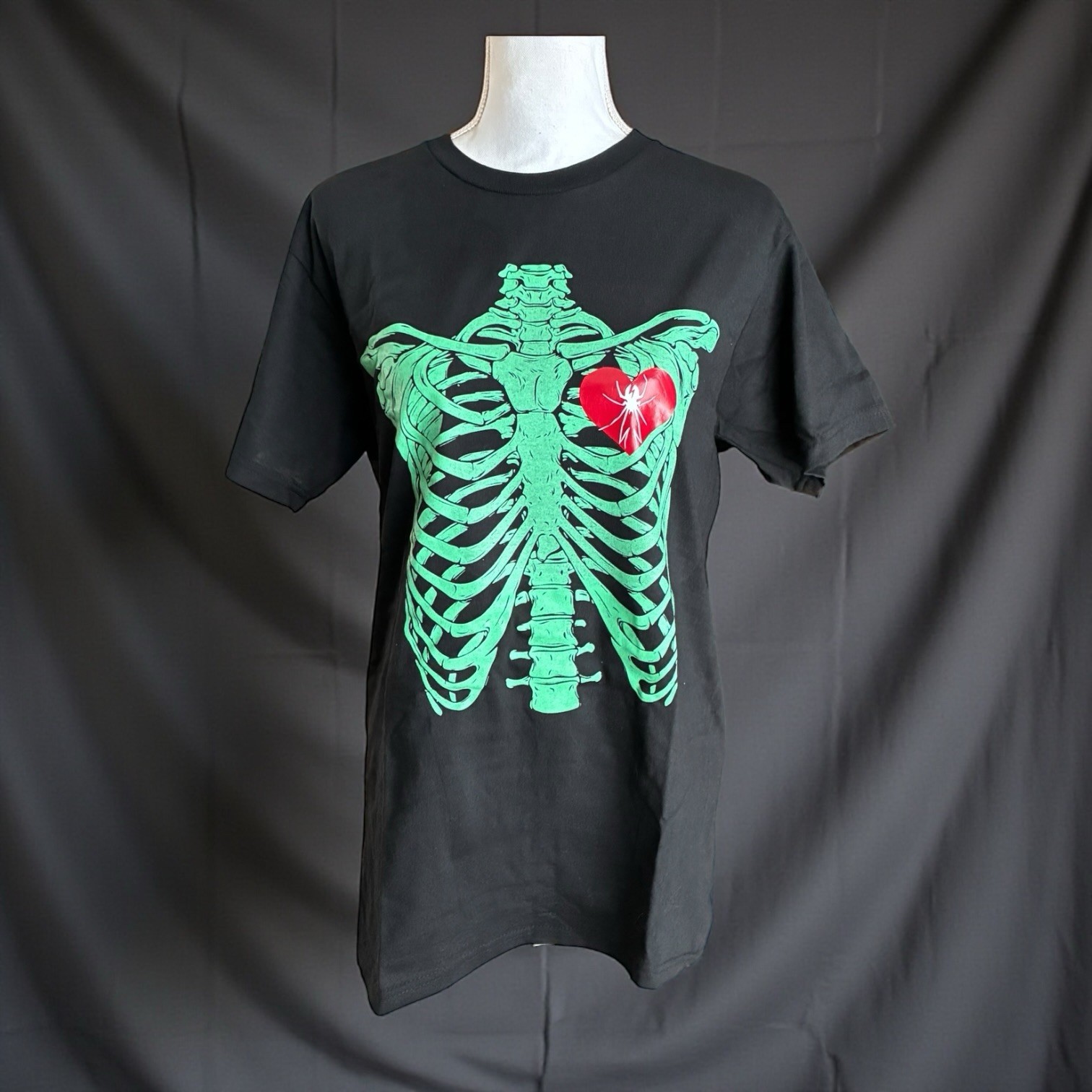 My Chemical Romance Skeleton Heart T-Shirt MCR NWT Medium