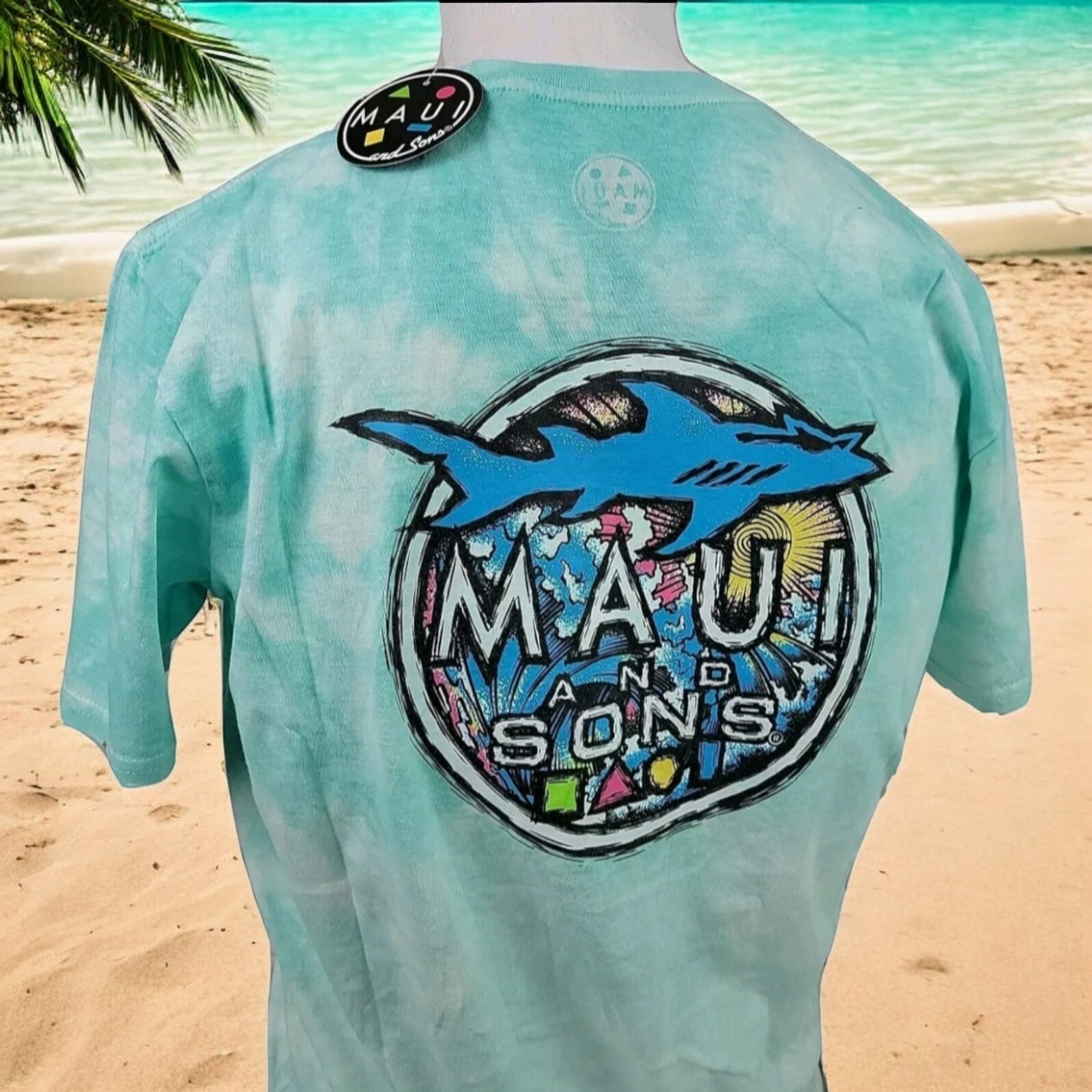 MAUI & SONS (M) Men’s Shark Fintastic Celadon Green Medium T-Shirt