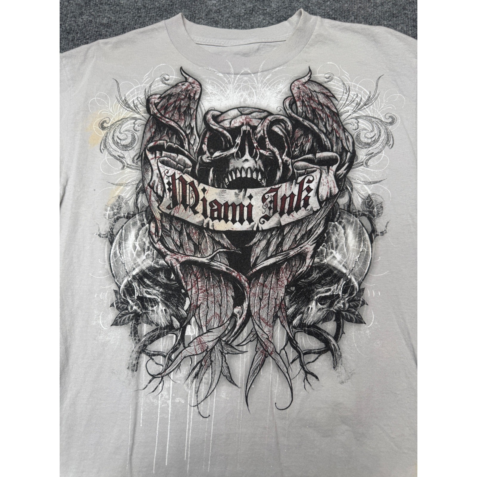 Miami Ink Graphic T-Shirt Mens Medium Tattoo Skull Wings Y2K TV T-Shirt