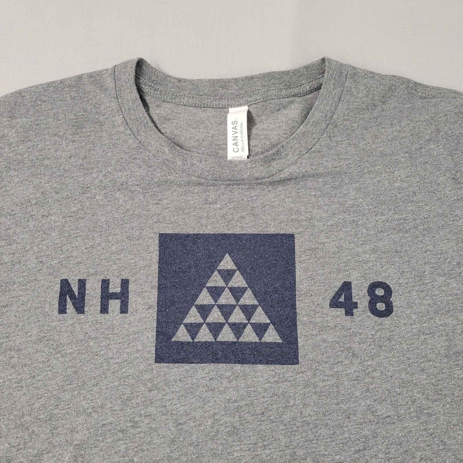 Vintage NH 48 4,000 Footers T Shirt AMC List Back Gray Cotton Poly Blend Large