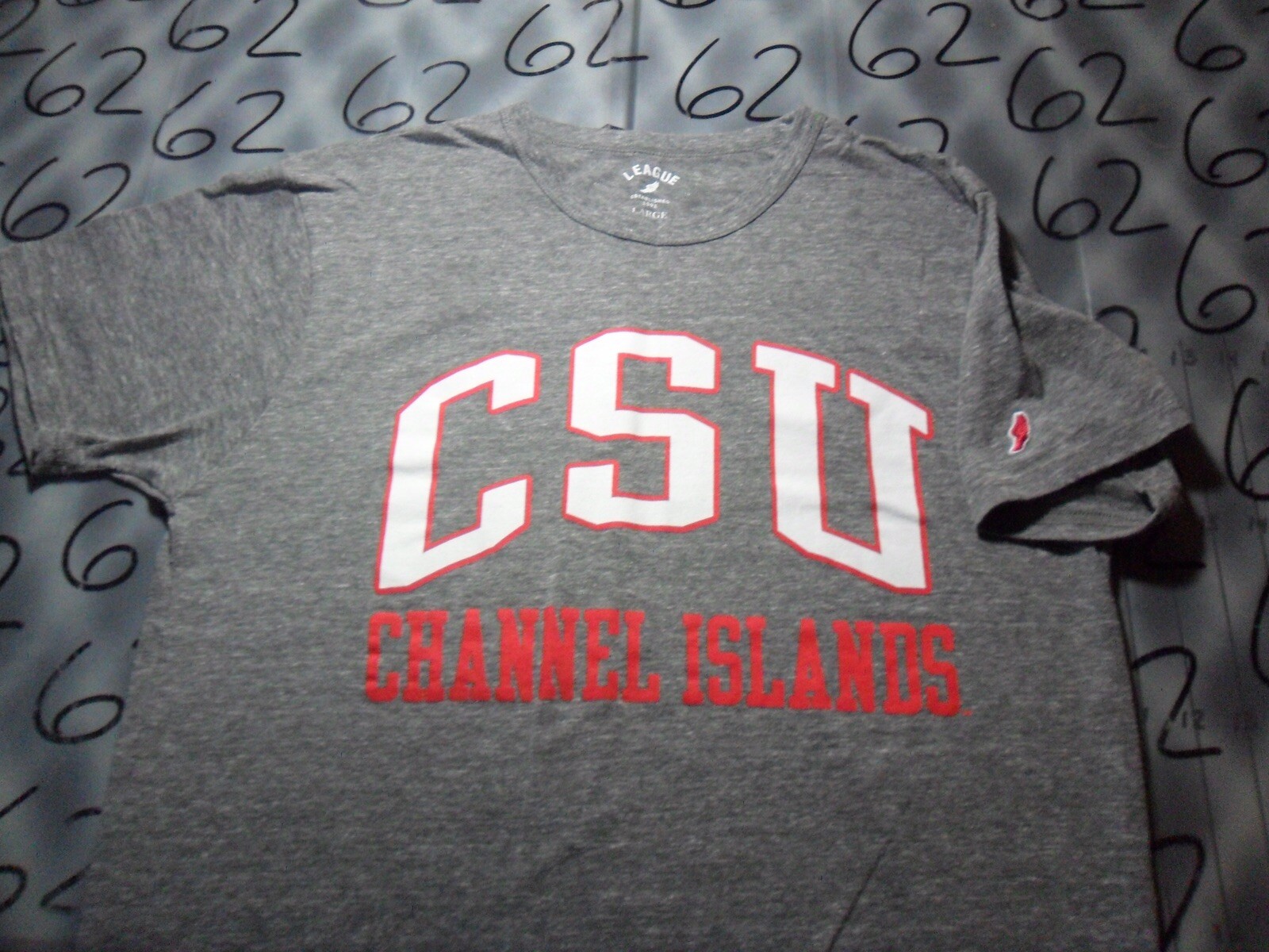 Large CSU Channel Islands See Measurements In Description T Shirt