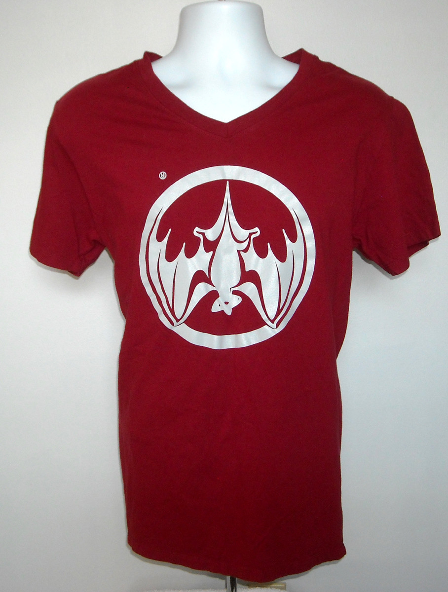 Bacardi Rum Bat Logo V Neck T Shirt Mens Large dark red 100% cotton