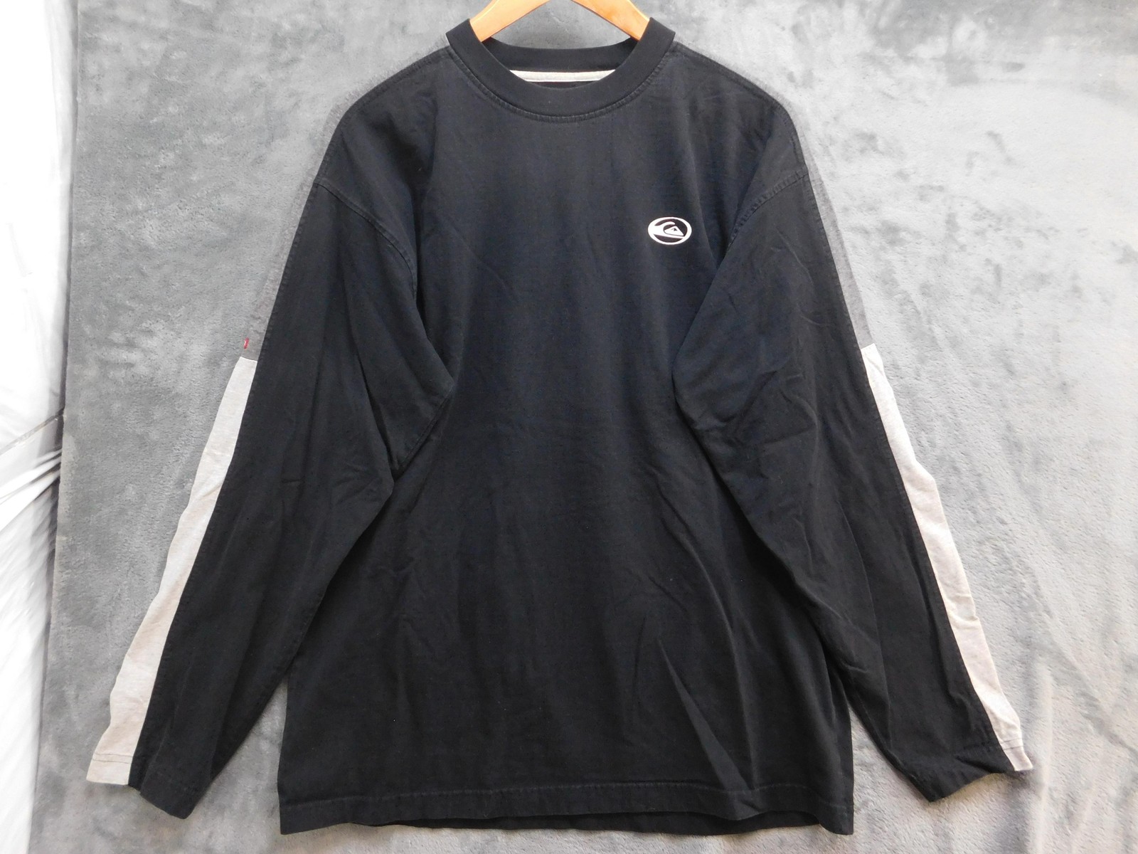 VTG Quiksilver Shirt Mens M Black Colorblock Long Sleeve Crewneck Logo Cotton