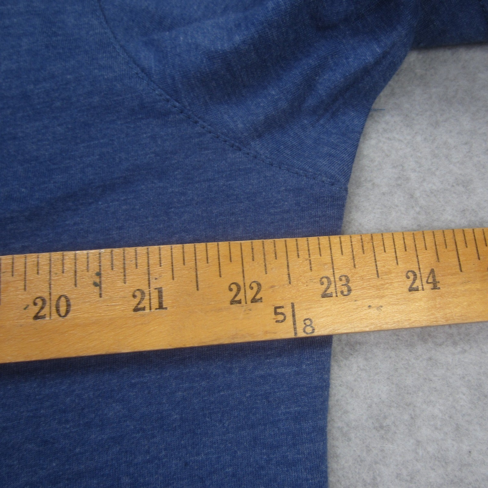 Chubbies Shirt Mens XL Blue The Weekend Has Arrived Pocket Crewneck Preppy