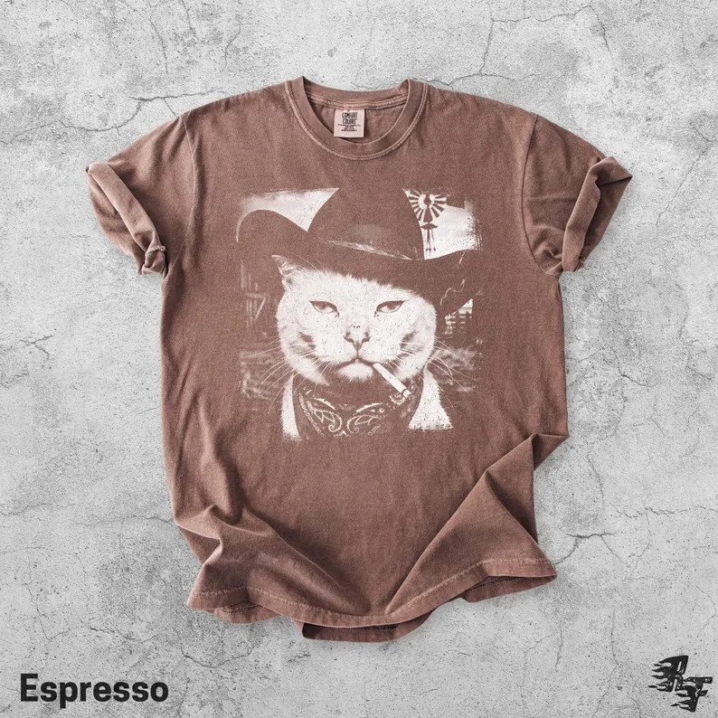 Western Outlaw Cat Cowboy Hat Comfort Tee Funny Animal