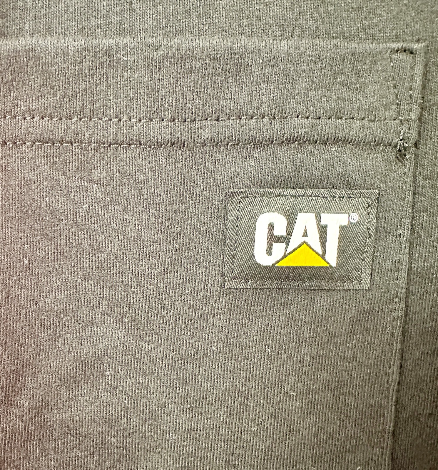 Cat Men’s Short Sleeve Crew Neck Logo Tee, Black