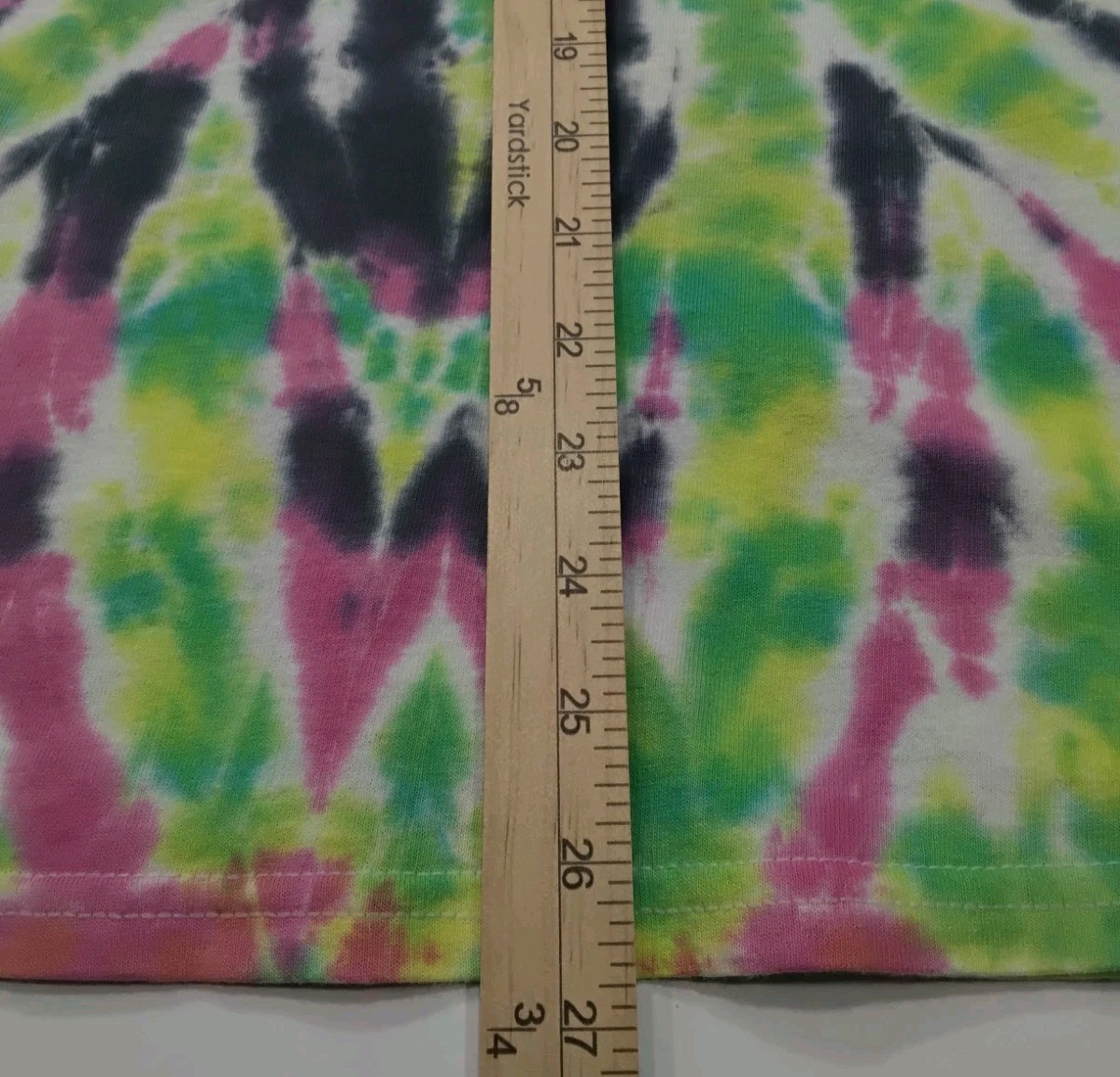 New Tie Dye Men’s T-Shirt Yellow Pink Adult Large Multicolor Summer Spider