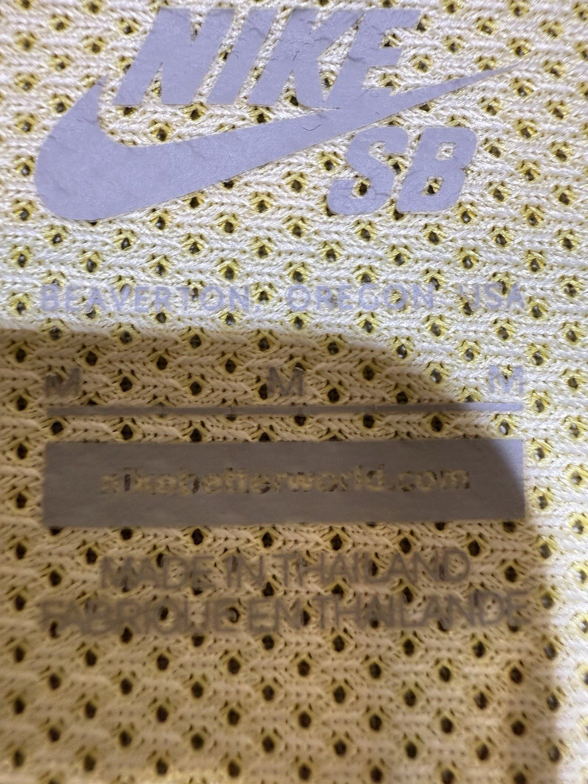 Nike Strike and Destroy Japan Graphic Sz M Brazil Yellow Jersey-340