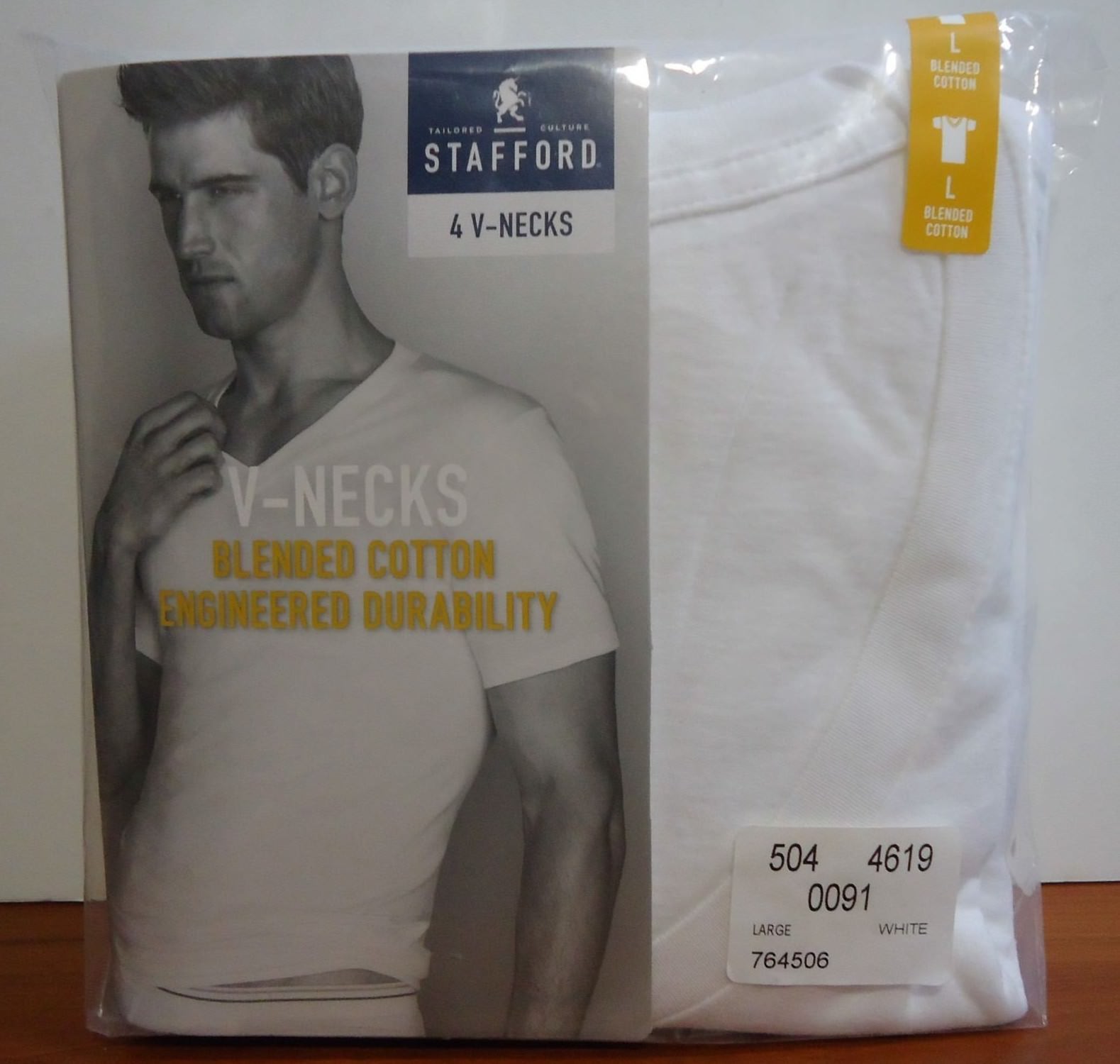 Stafford 4-Pack Men’s Blended Cotton V-Neck T-Shirts White