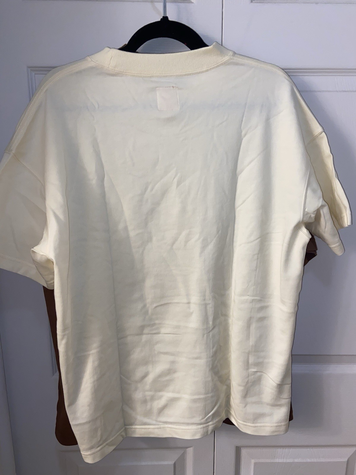 NWT Lot of 2 Vandy The Pink Street Wear Tshirts Brown & Banana Cream Lg