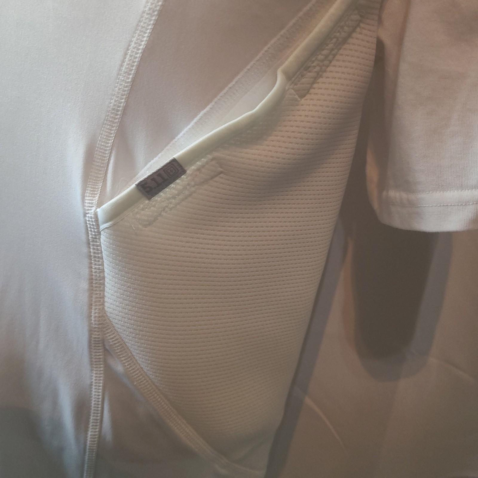 5:11 Tactical Series White Conceal Carry Compression Holster Shirt Size Large