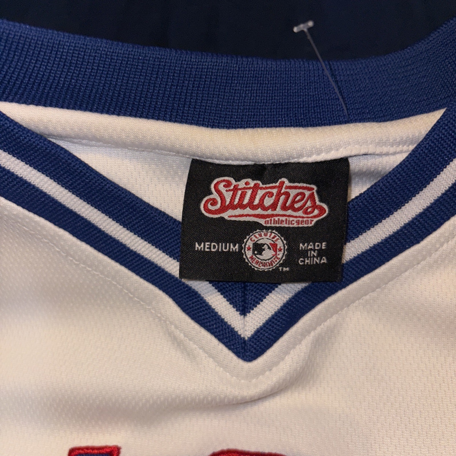 White Blue Chicago Cubs Stitches Baseball Shirt Jersey Men’s Medium Good Cond.