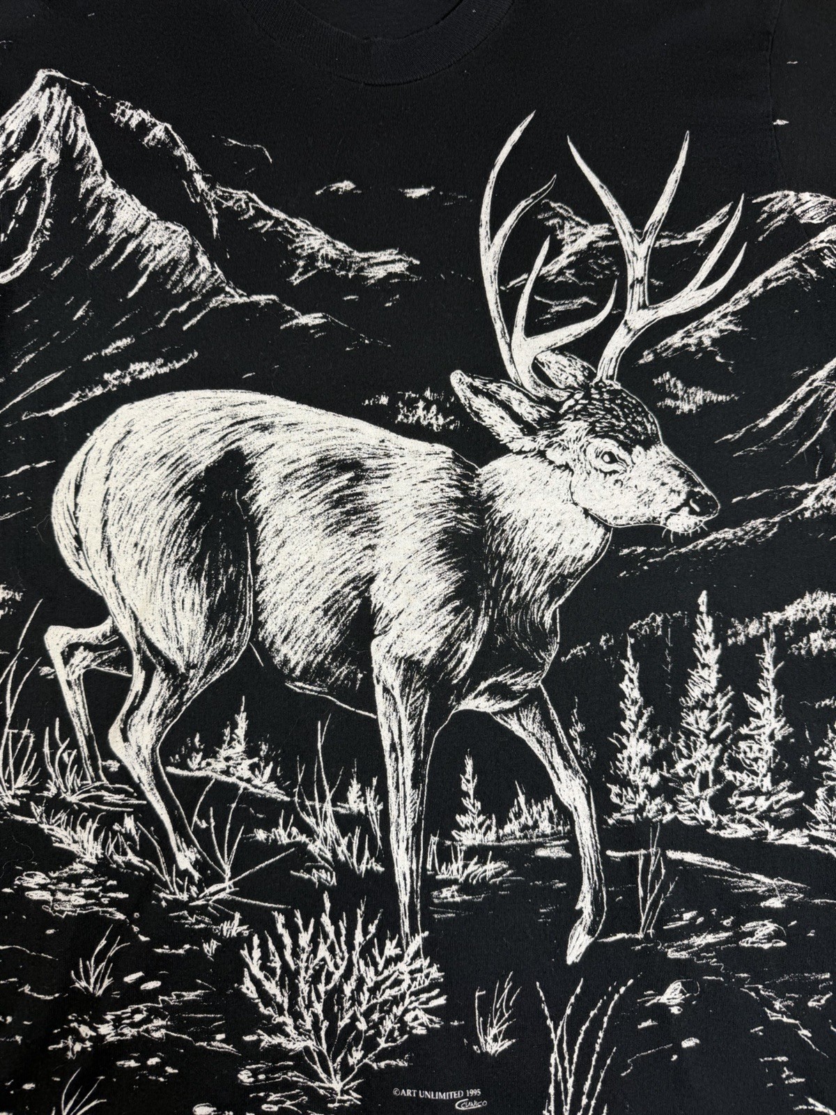 Art Unlimited Vintage Single Stitch Deer All Over Print T-Shirt Size L 1995