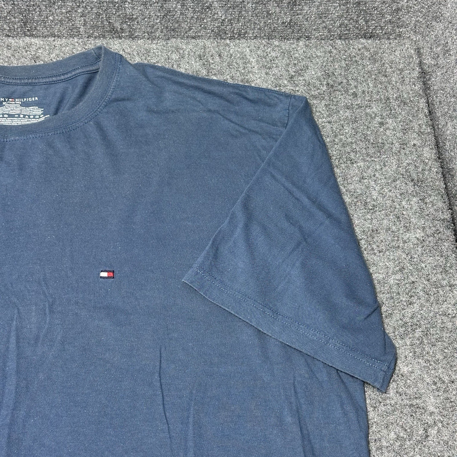 Tommy Hillfiger Classic Small Box Embroidered Logo Designer Men’s T-Shirt Sz XL
